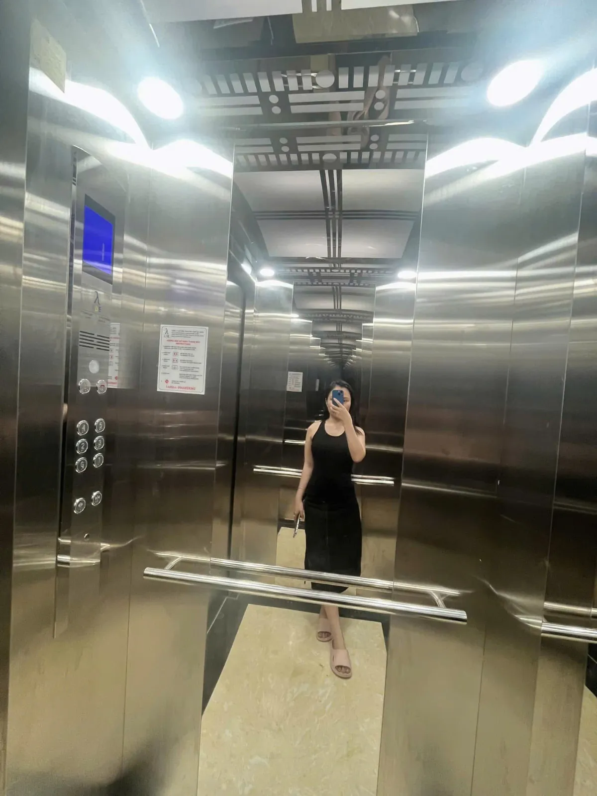 listing card gallery